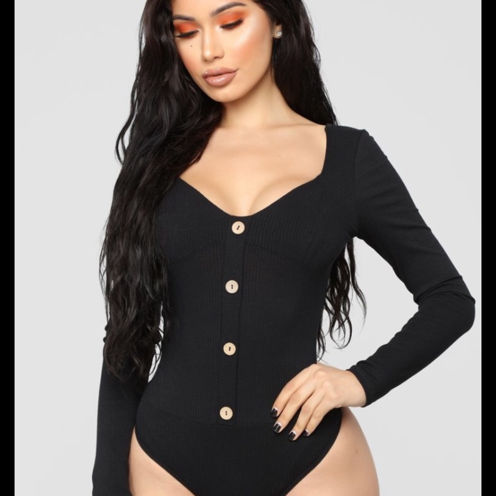 🌼Stephanie ribbed bodysuit🌼